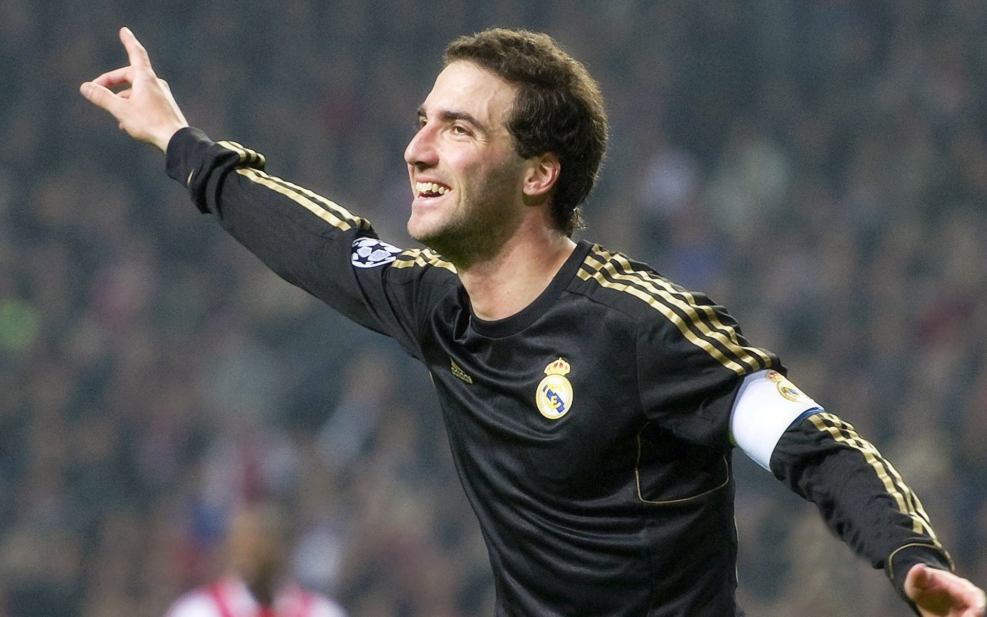 利物浦主力伤缺，球队战绩受影响，利物浦阵容强大